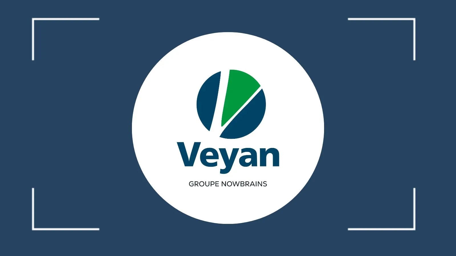 Logo Veyan, groupe NowBrains, sur fond bleu marine